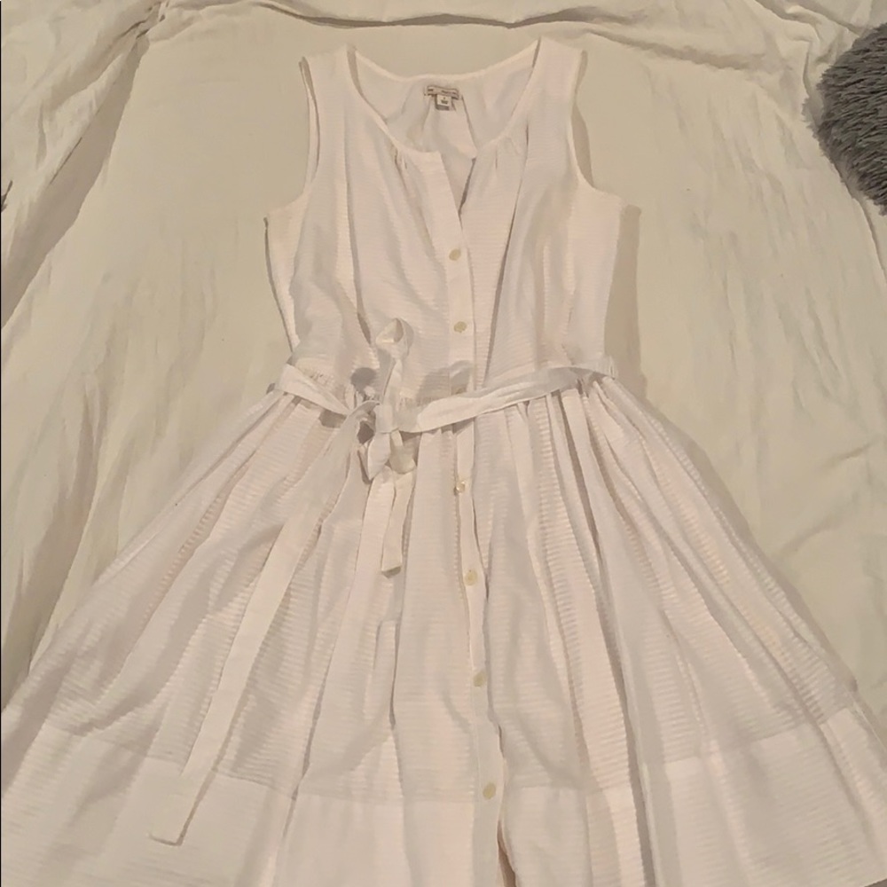 White gap dress